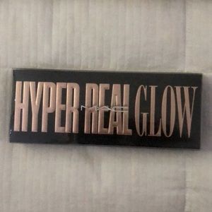 MAC Hyper Real Glow Palette / Flash + Awe